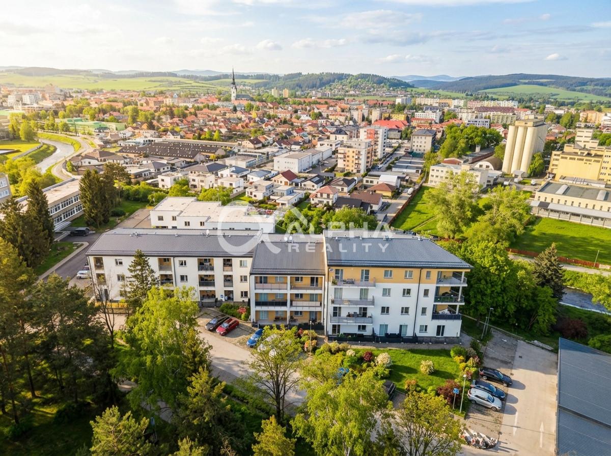 Nadštandardný 3i byt s loggiou, parkovaním, Tarča, Sp.N.Ves