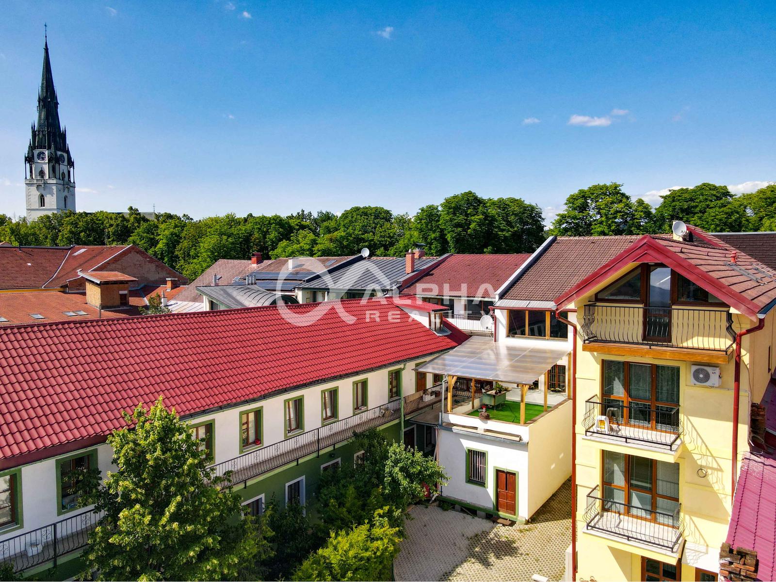Exkluzívny 2 izbový byt s parkovaním, centrum, Spišská Nová Ves – fotka 2