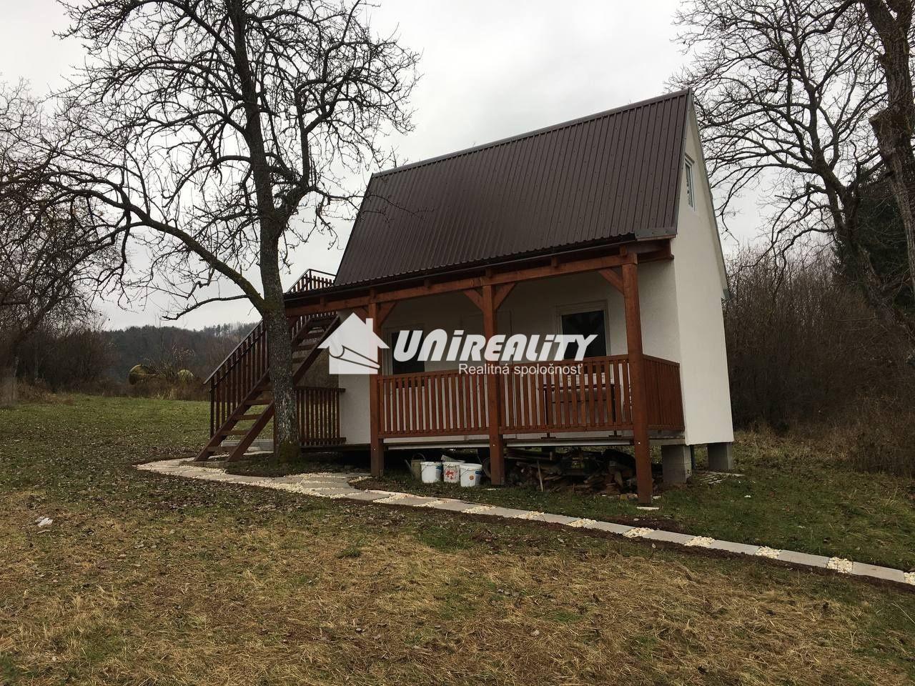 ČIERNA LEHOTA / Rekreačná chata / Tiché prostredie / 192 m2