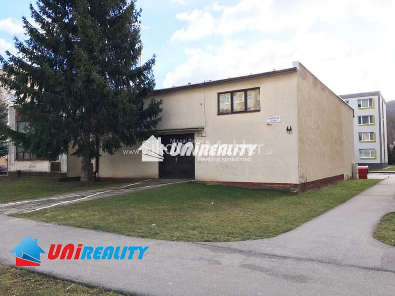 DOLNÉ VESTENICE- Komerčný objekt / skladovacie priestory/ výmera 165 m2