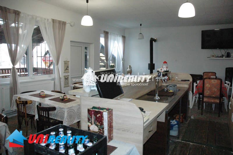 BISKUPICE- Zabehnuté pohostinstvo a byt so samostatným vchodom / pozemok 822 m2 – fotka 2