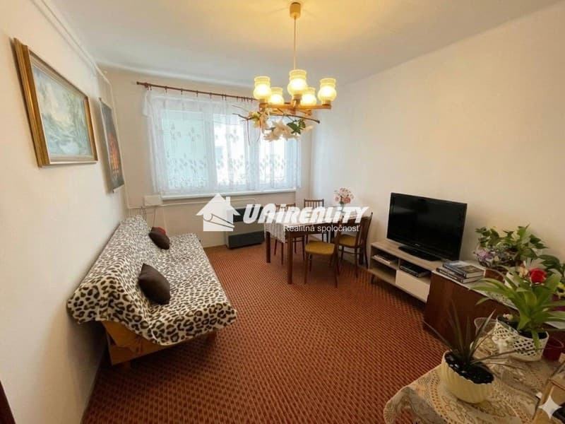 HORNÉ NAŠTICE - Priestranný 3-izbový byt s balkónom / 74 m2 – fotka 2