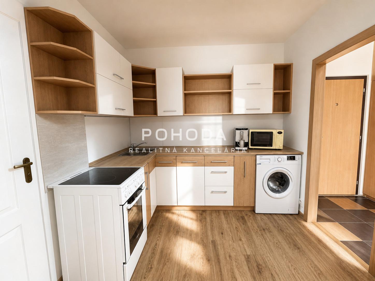 REZERVOVANÝ Slnečný 2-izbový byt, 42 m² + 6 m zasklená loggia | Zupkova, Košice