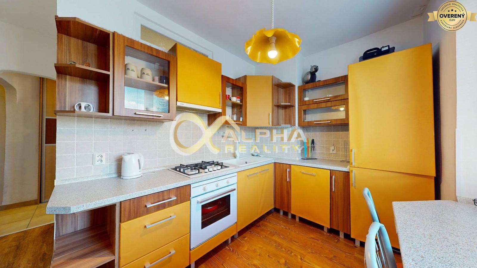 Prenájom: 2 izbový byt s balkónom, centrum, Spišská Nová Ves – fotka 2