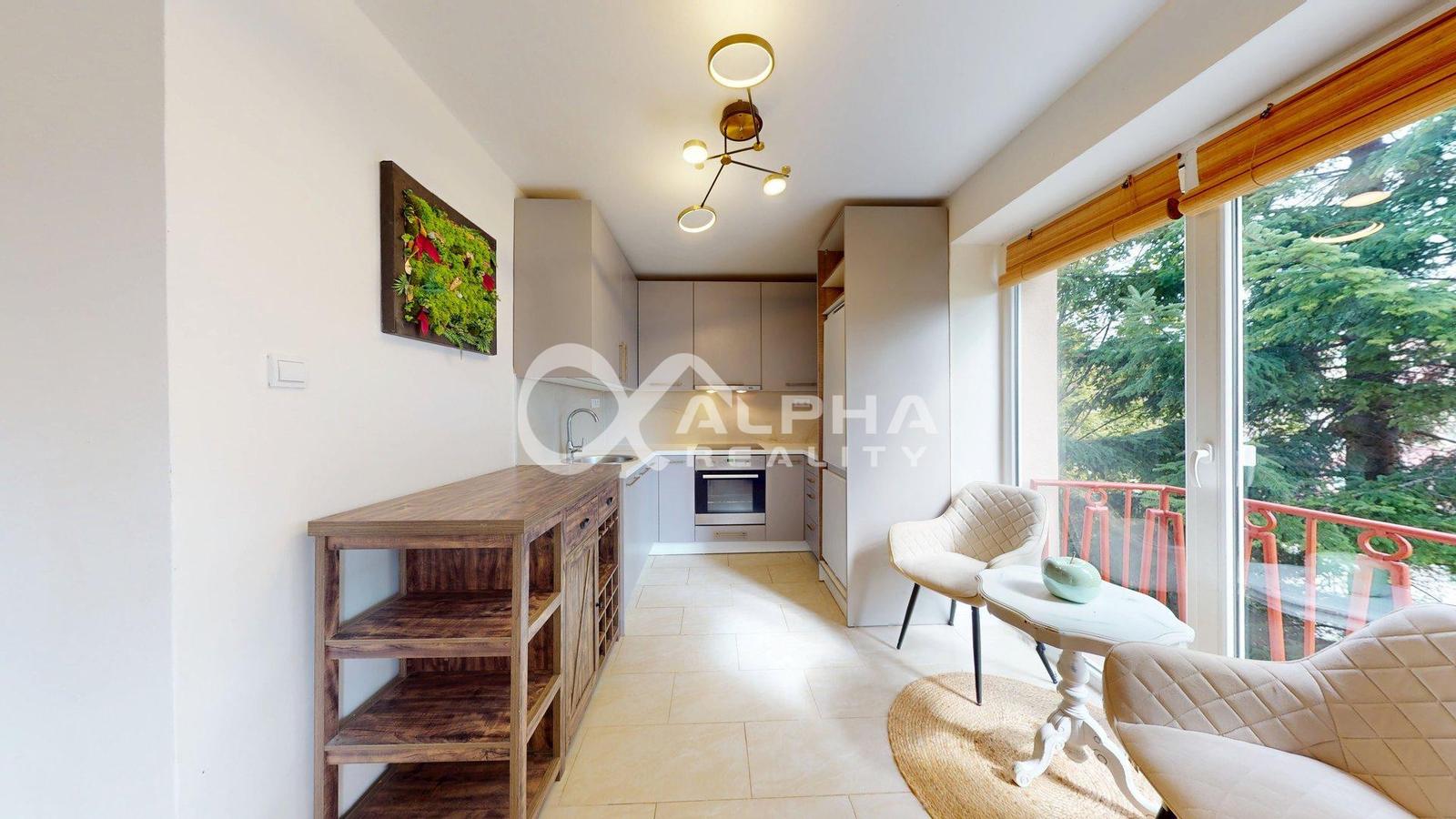 EXKLUZÍVNE 2 izbový byt, 2 balkóny, centrum, Spišská Nová V