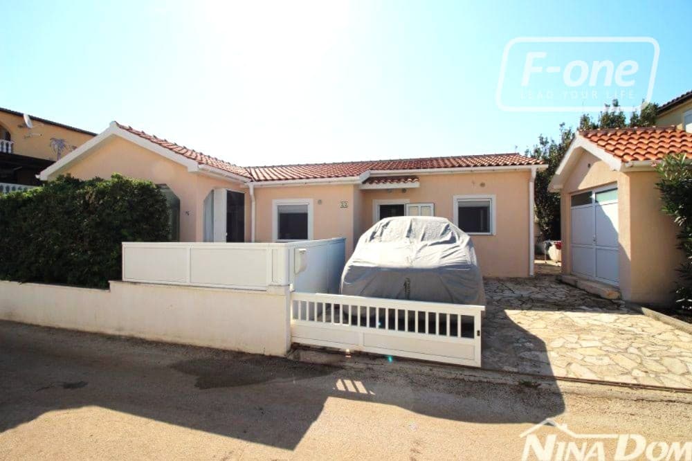 Bungalov, 5i, 94 m2, len 40 m od mora, ostrov Vir. – fotka 2
