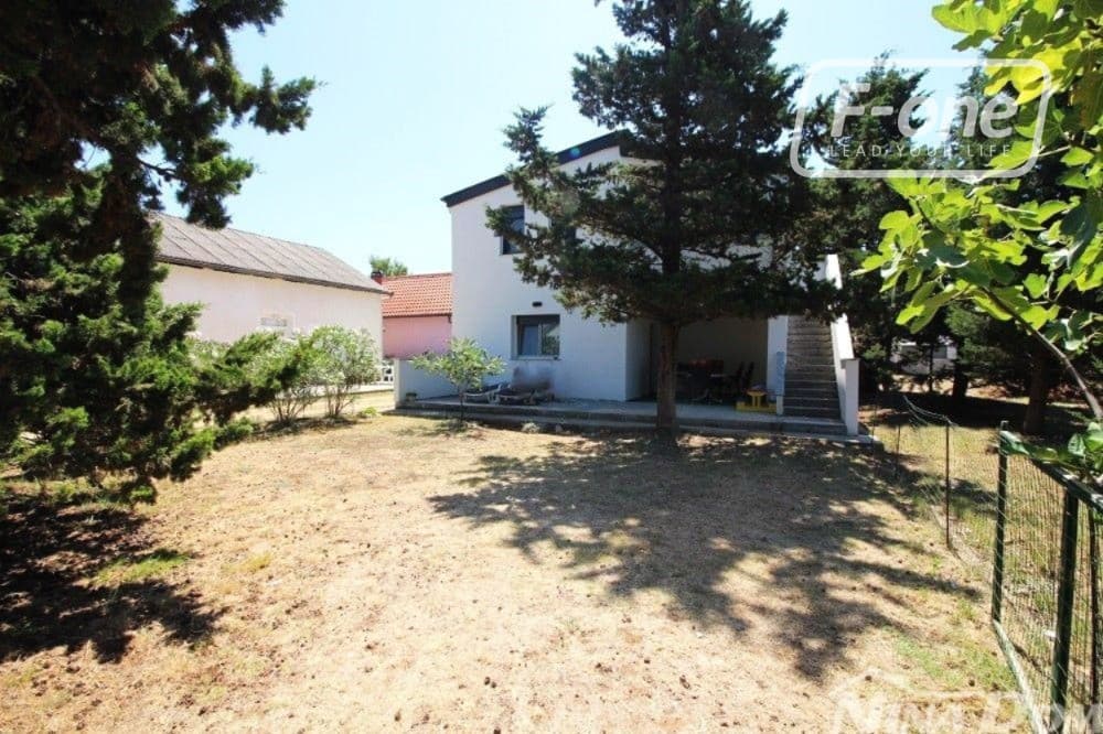Samostane stojaci RD, 5i, 109 m2, 400 m od mora, ostrov Vir.