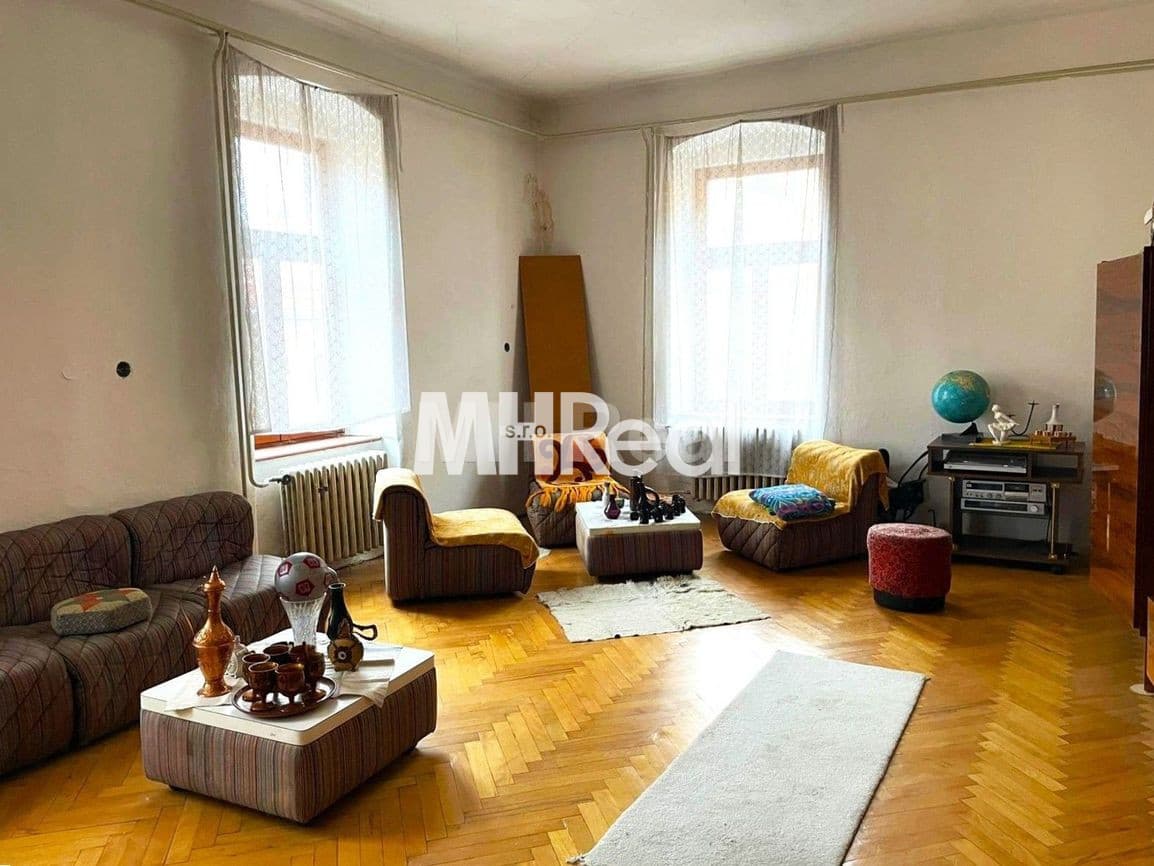 LEVOČA - historický dom v centre mesta – fotka 2