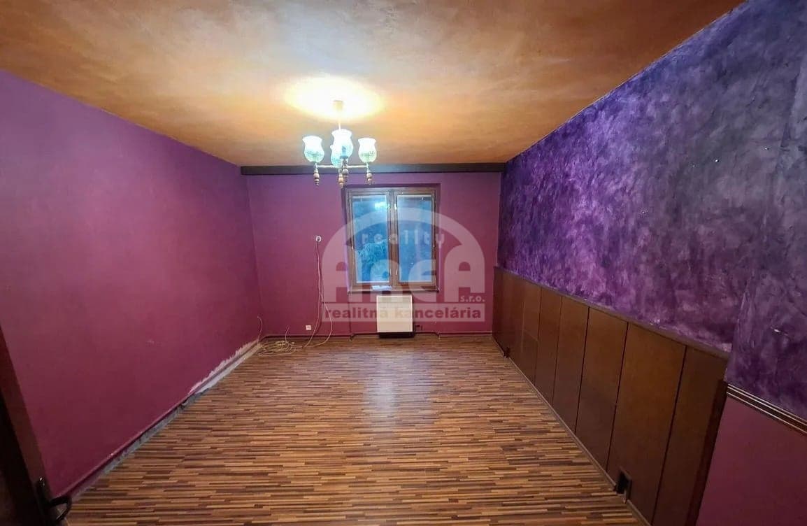 Tehlový 4- izbový byt blízko centra mesta Michalovce – fotka 2