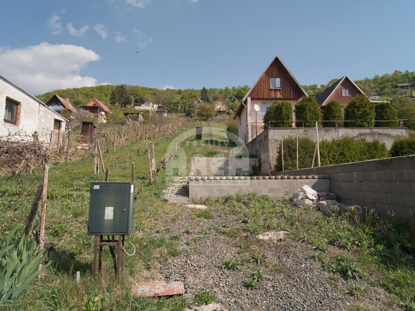 Pozemok na výstavbu rekreačnej chaty v oblasti Vinianka