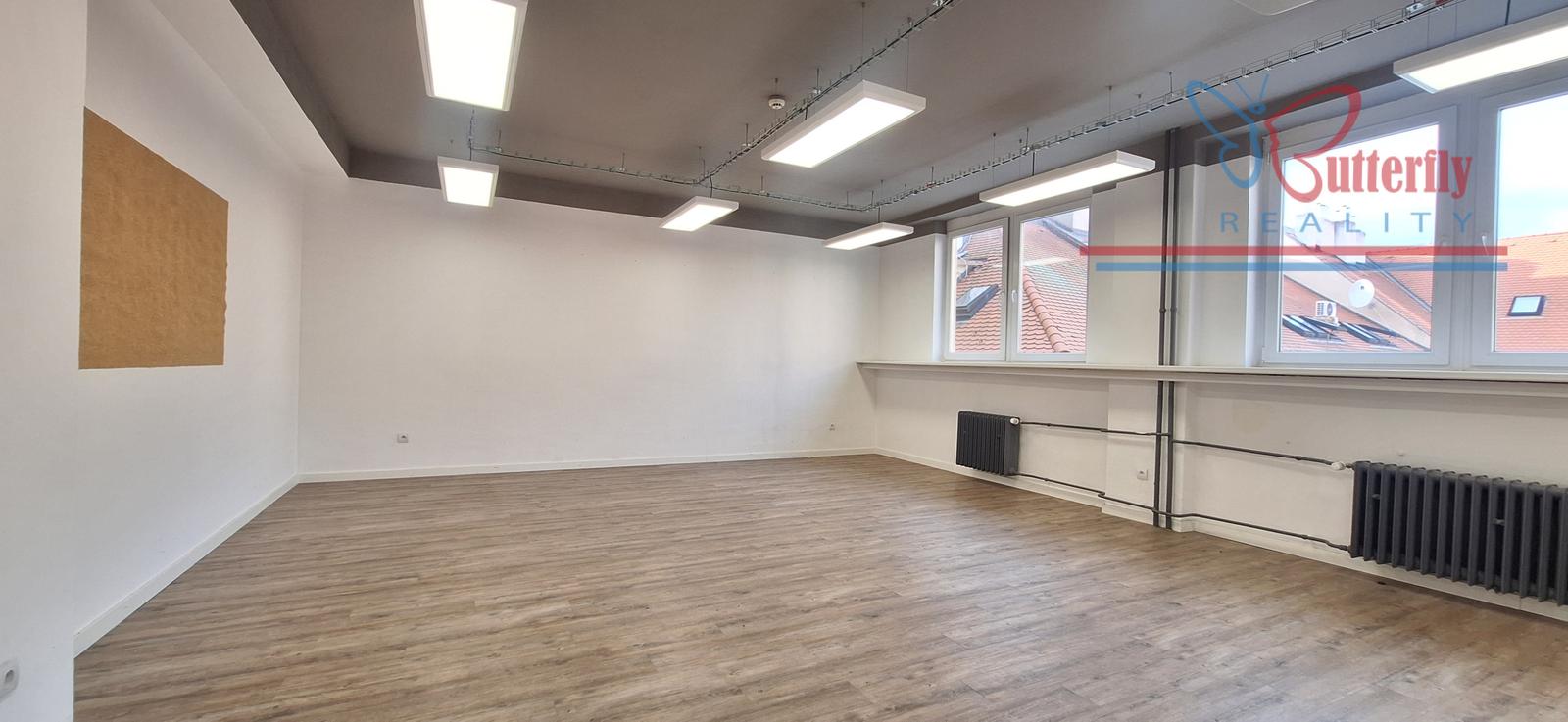 NA PRENÁJOM: kancelárske priestory od 35 m2 v centre mesta, Hviezdoslavovo nám. – fotka 2
