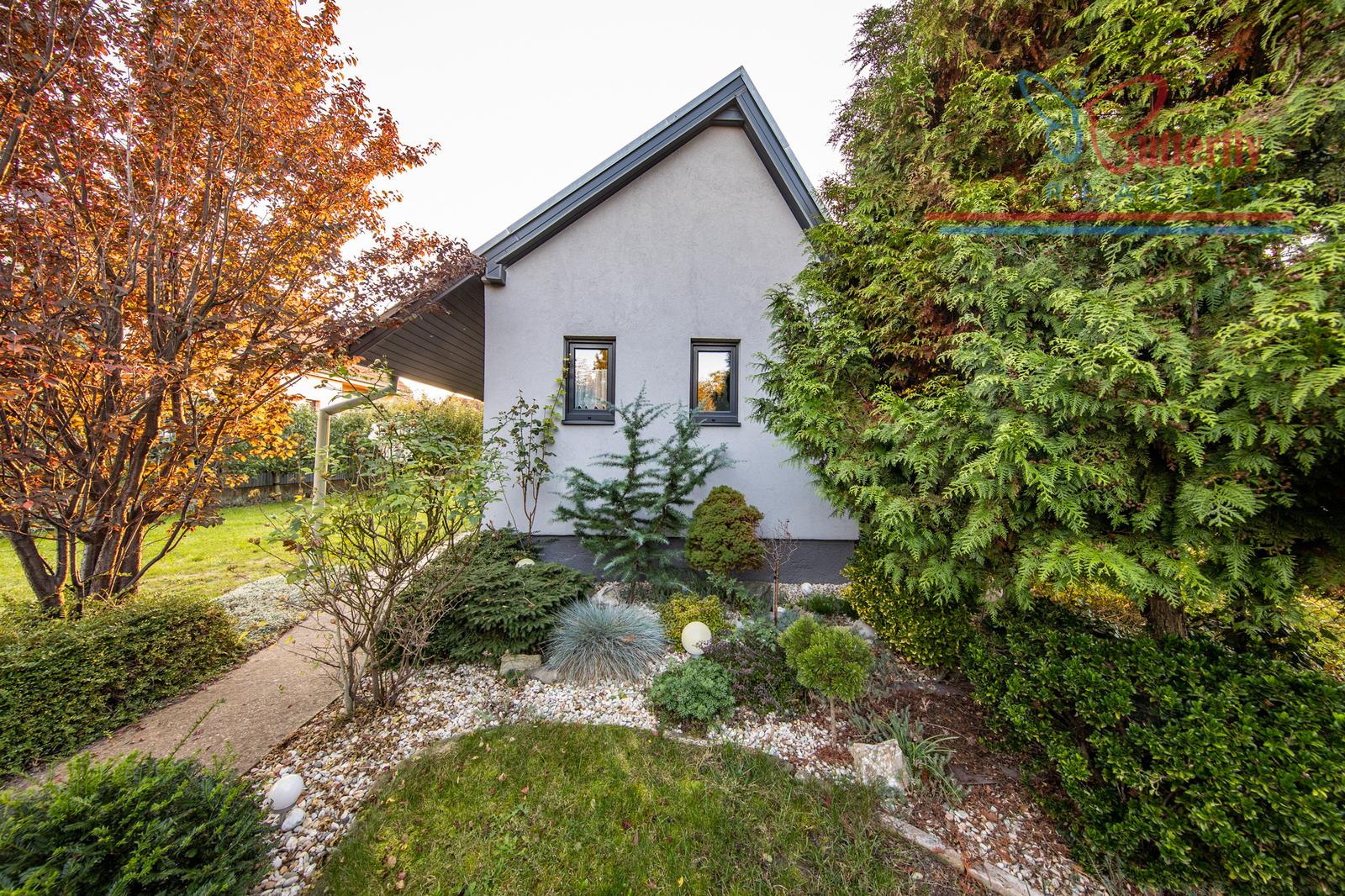 NA PREDAJ: záhrada 720 m2 s chatkou, Mokráň záhon – fotka 2