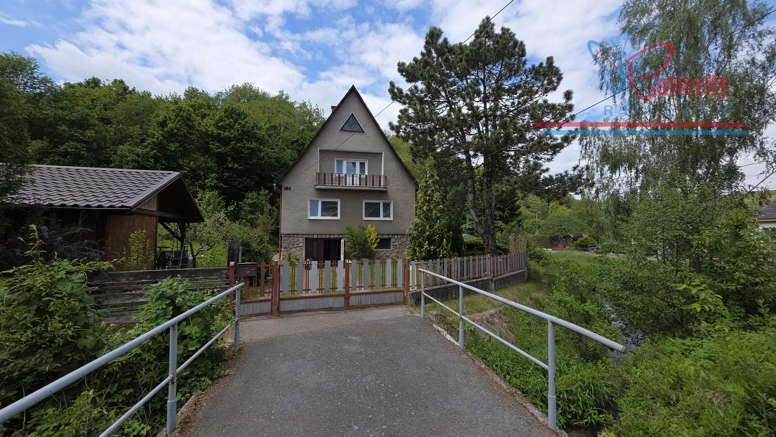 Predaj dom Raztočno pozemok 716 m2