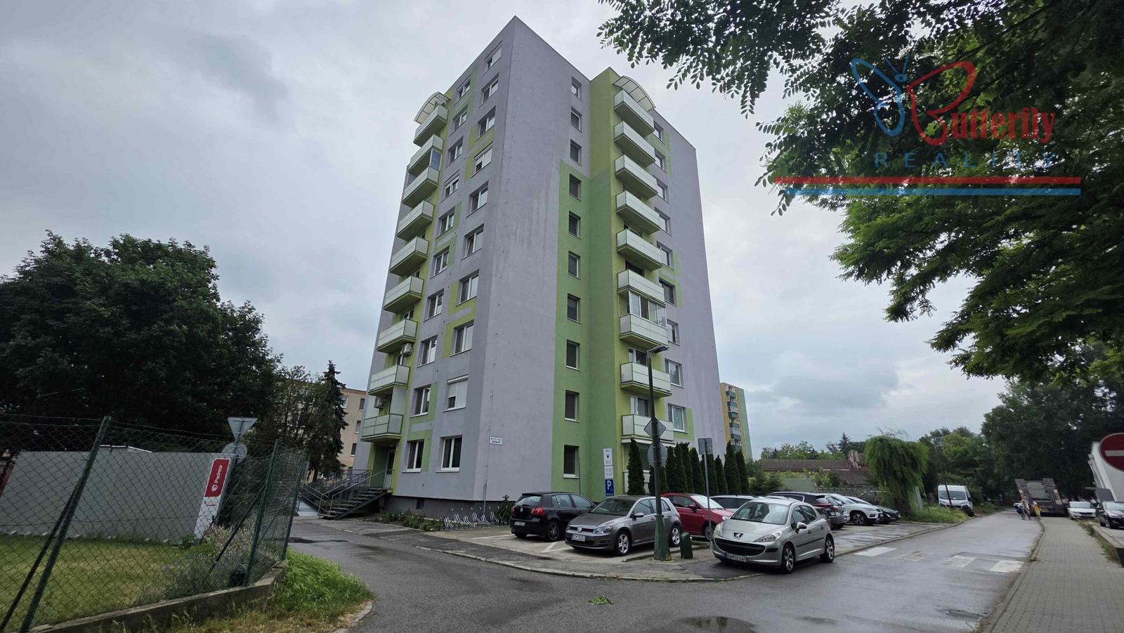 NA PREDAJ Priestranný 3-izbový byt po rekonštrukcii vo vyhľadávanej lokalite  Šamorín, Mestský majer – fotka 2