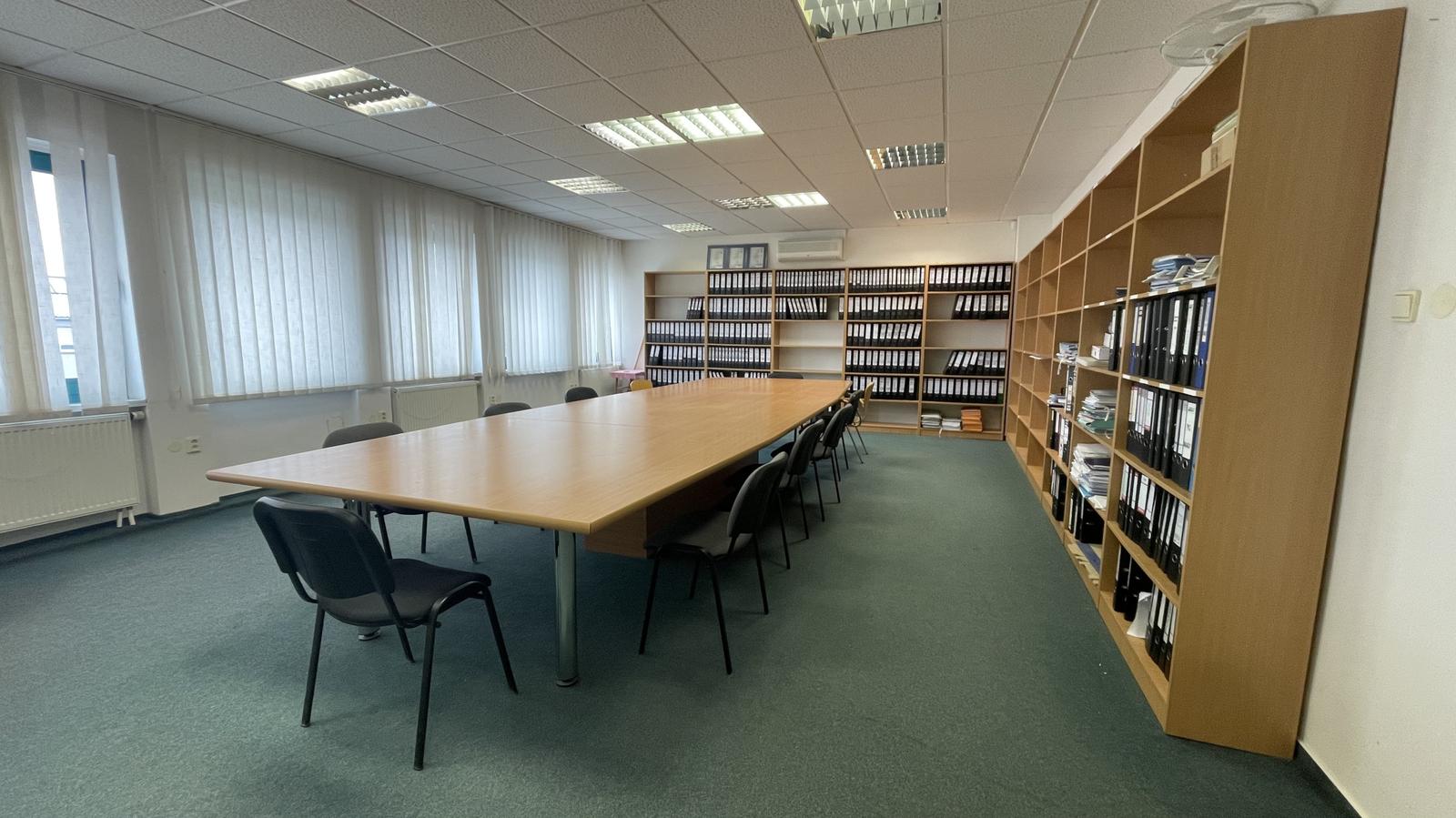 Kancelária o výmere 53 m2 na Skladovej ulici v Trnave.