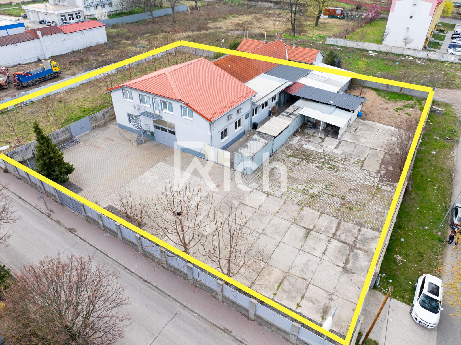 Výrobno - skladový objekt v priemyselnej zóne na Coburgovej ulici v Trnave