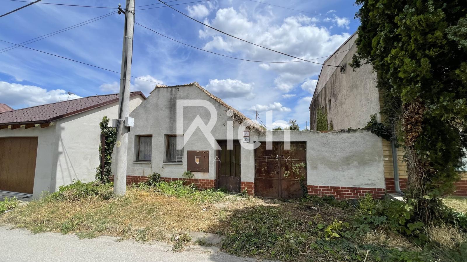 Dom s pozemkom o výmere 268 m2 v Hrnčiarovciach nad Parnou