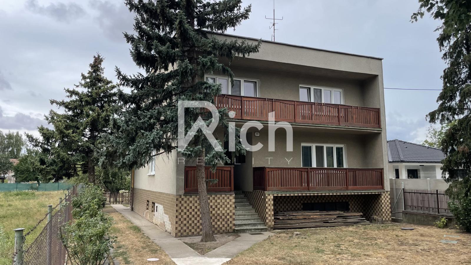 5 izbový dom s veľkým pozemkom 958 m2 v Klčovanoch pri Trnave