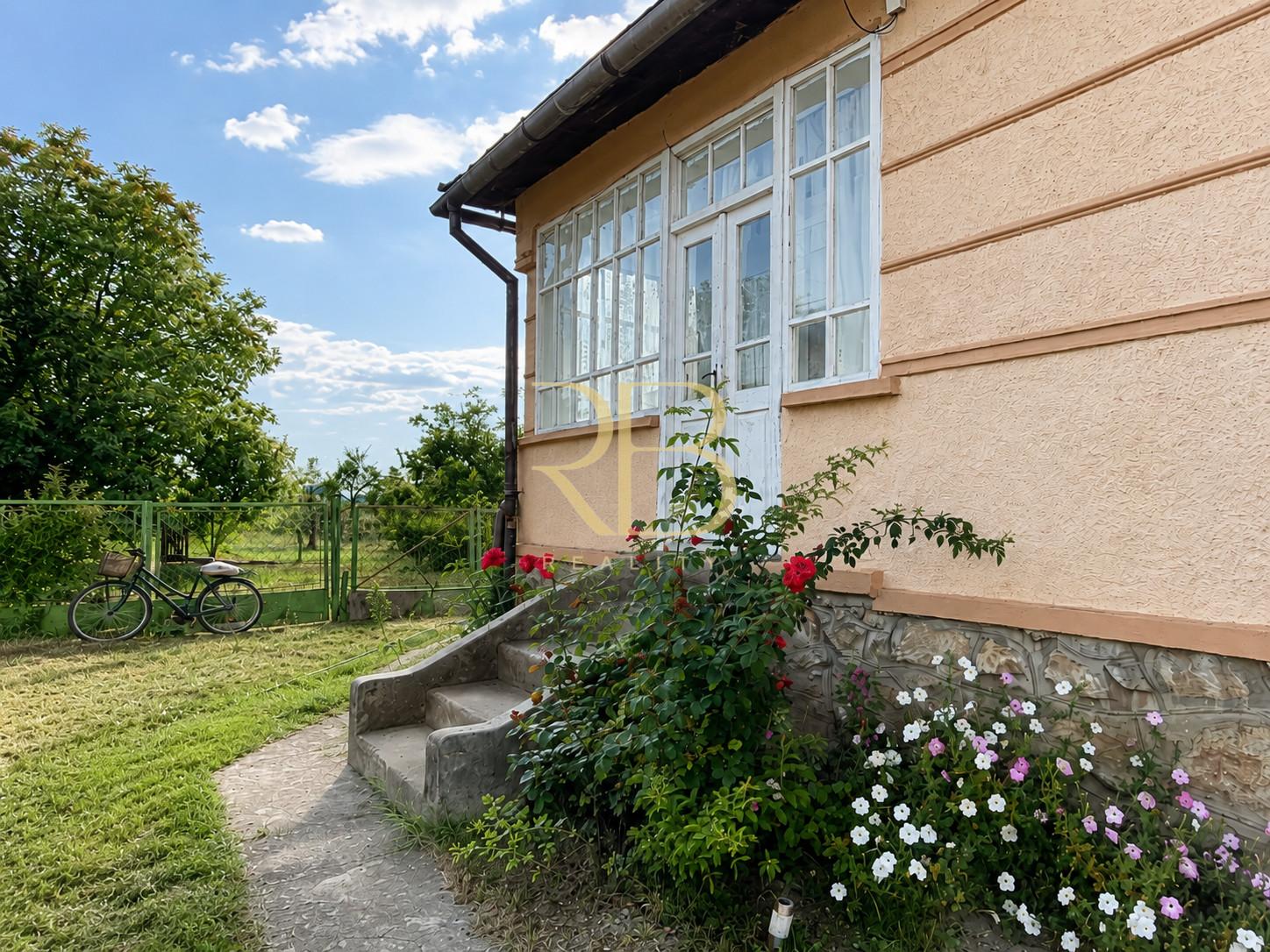 MAĎARSKO_ 3 izb. RD _ pozemok 1434m²_ Hidvégardó, Maďarsko