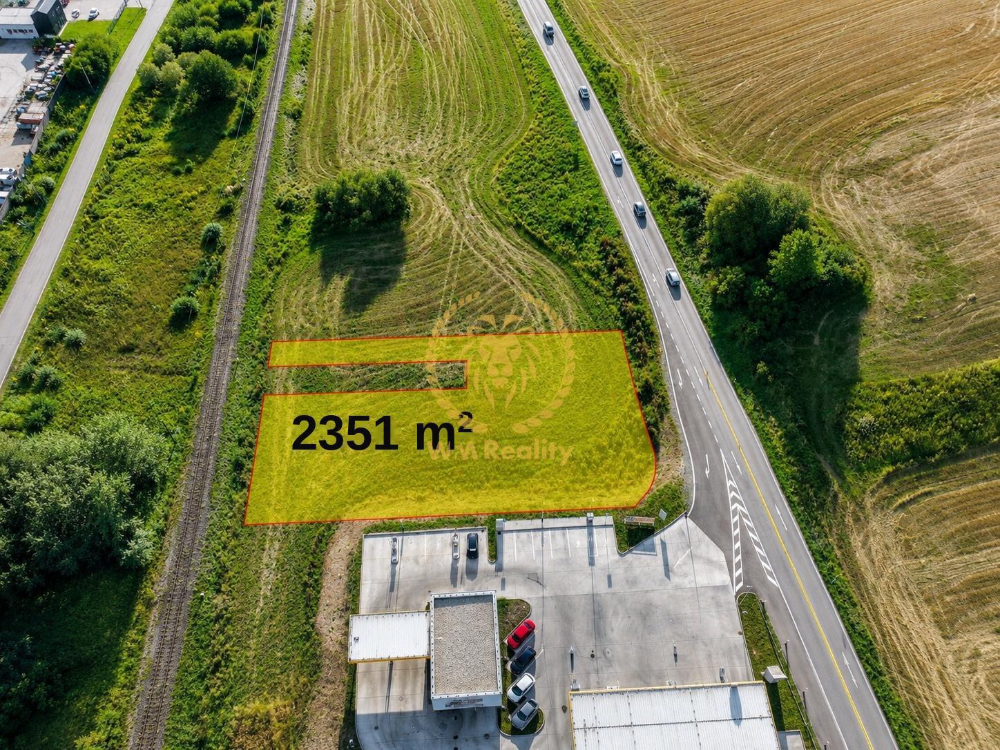 🌾 POZEMOK-2 351 m², PRI VSTUPE DO STAREJ ĽUBOVNE
