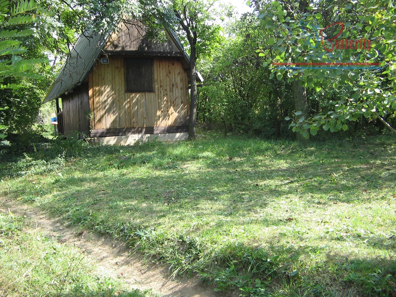 PREDAJ Záhrada 2601m2 s chatkou, Veľký Lapáš