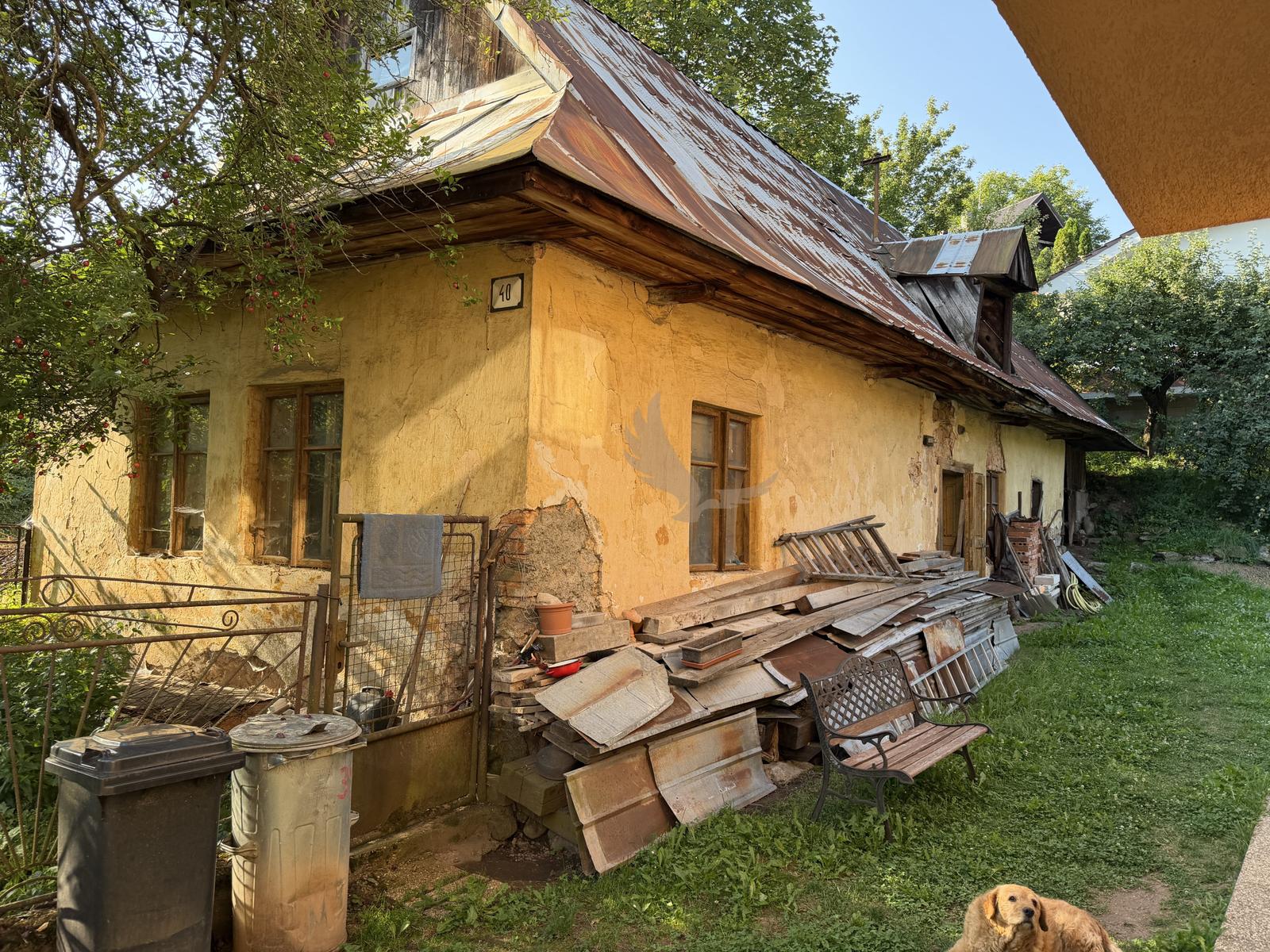Pozemok so starším domom v Dolnej Lehote na predaj – fotka 2