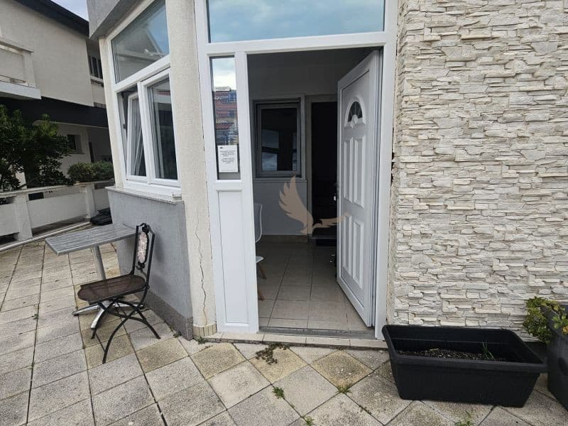Chorvátsko -  Apartmán v prvej rade od mora za top cenu