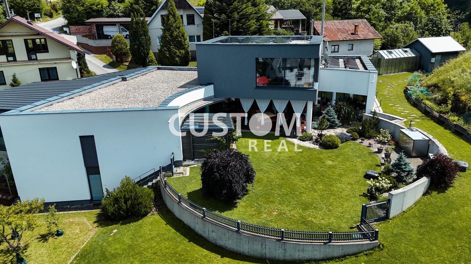 Súkromná rezidencia s panoramatickými výhľadmi – fotka 2