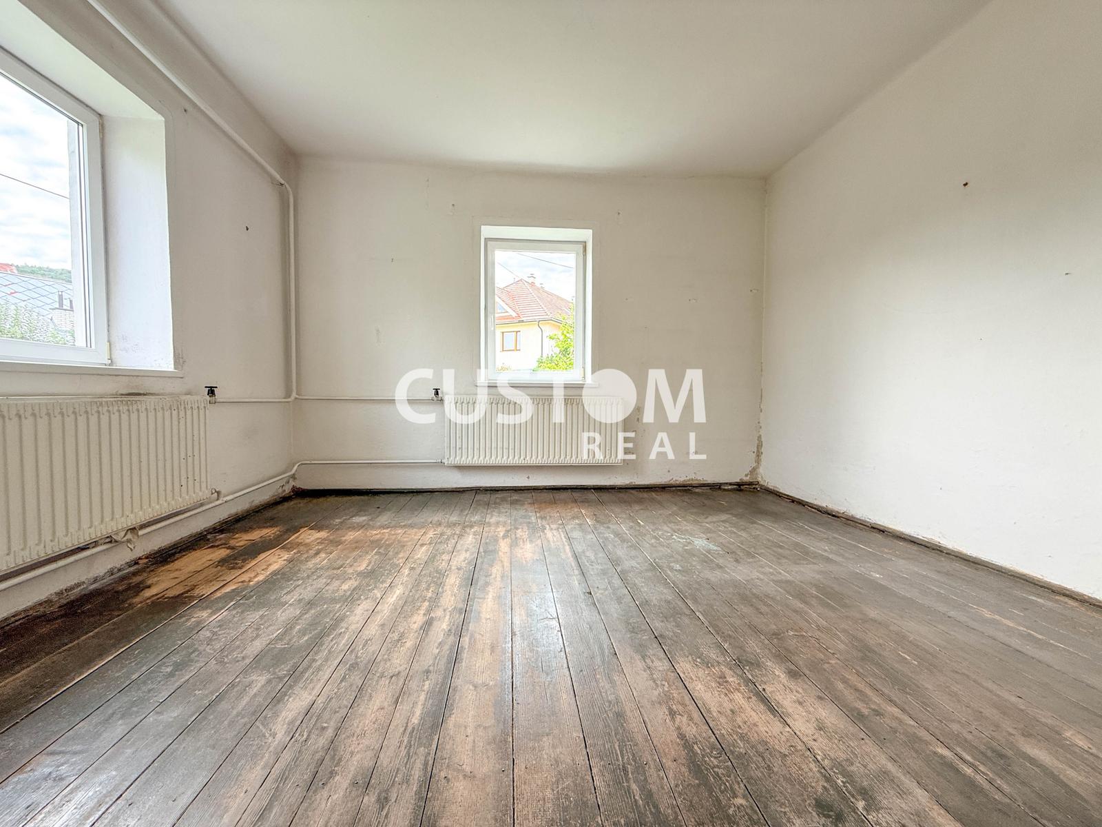 REZERVOVANÉ Rodinný dom 🏡 s výhľadom na Lietavský hrad – tehlový dom len 12 minút od Žiliny! – fotka 2