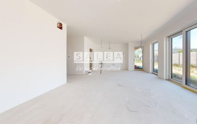 4 izbový bungalov, garáž, 540m2, Hájna ulica, Bernolákovo