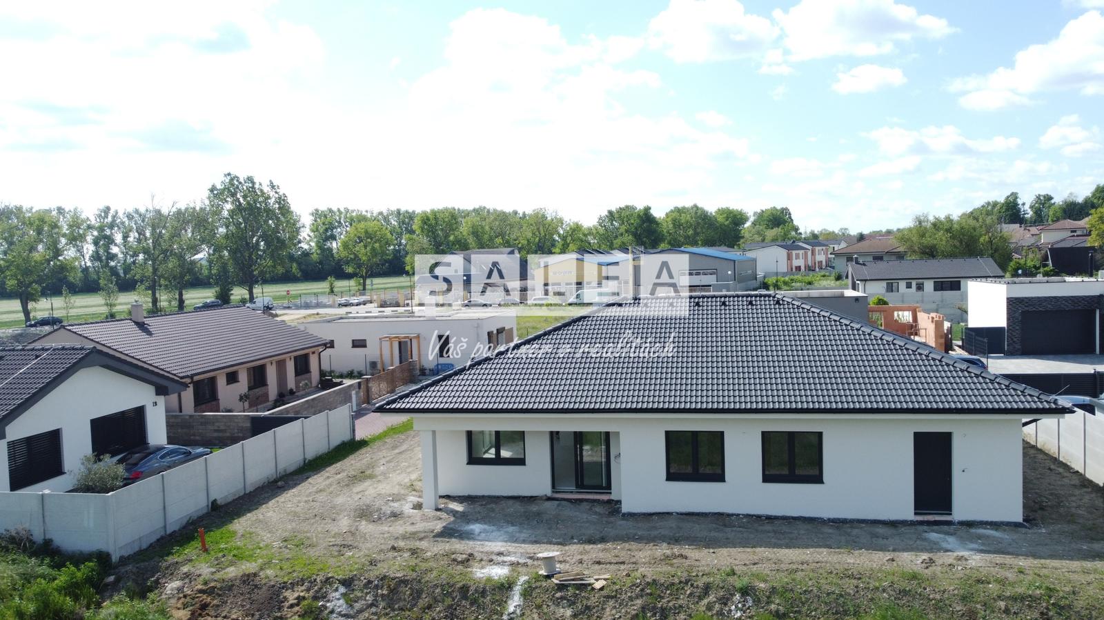 4 izbový bungalov, garáž, 600m2, Vinosady okres Pezinok – fotka 2
