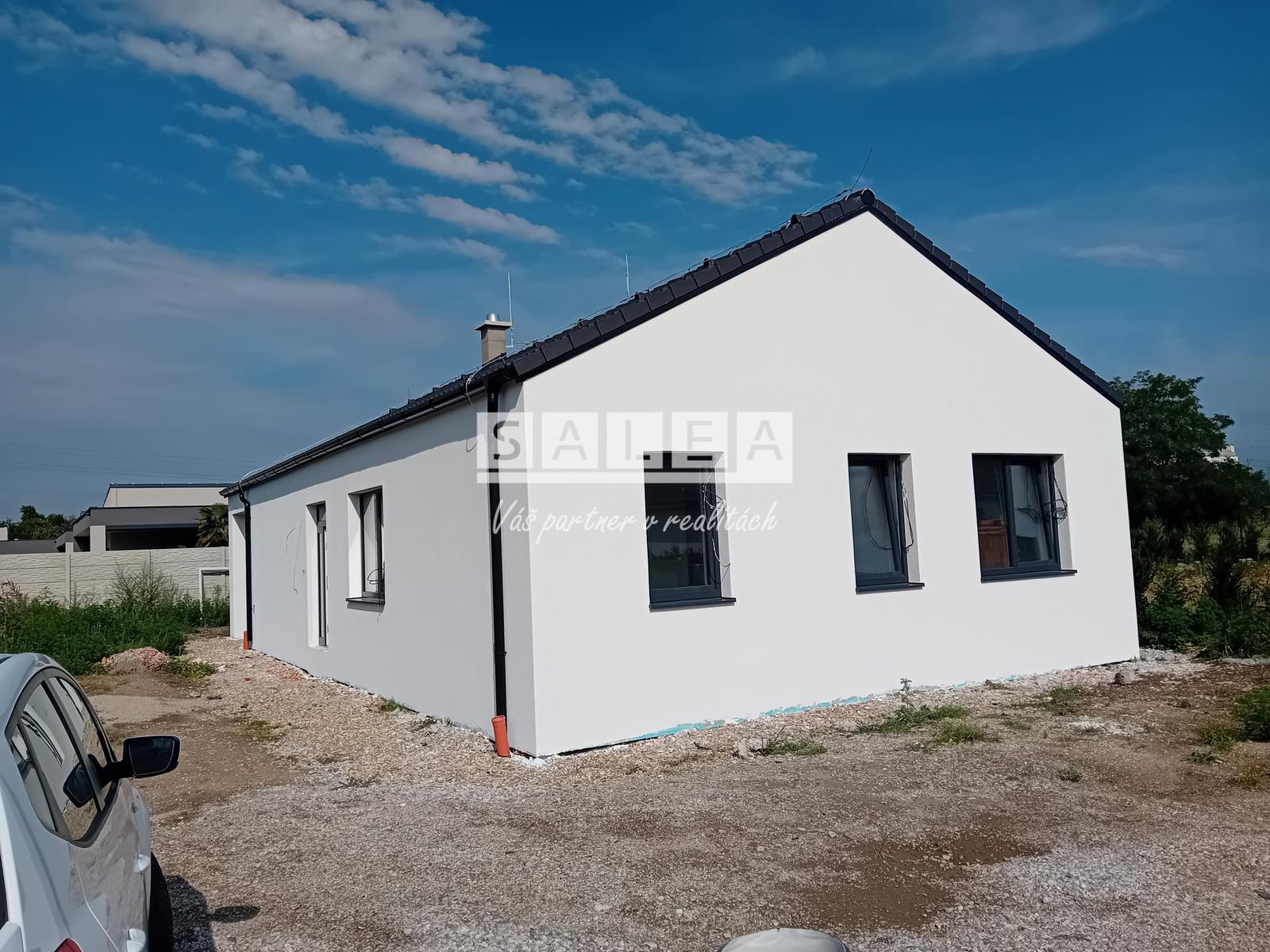 Skolaudovaný! 4 izbový rodinný dom, 495m2 Kapria ulica Senec – fotka 2