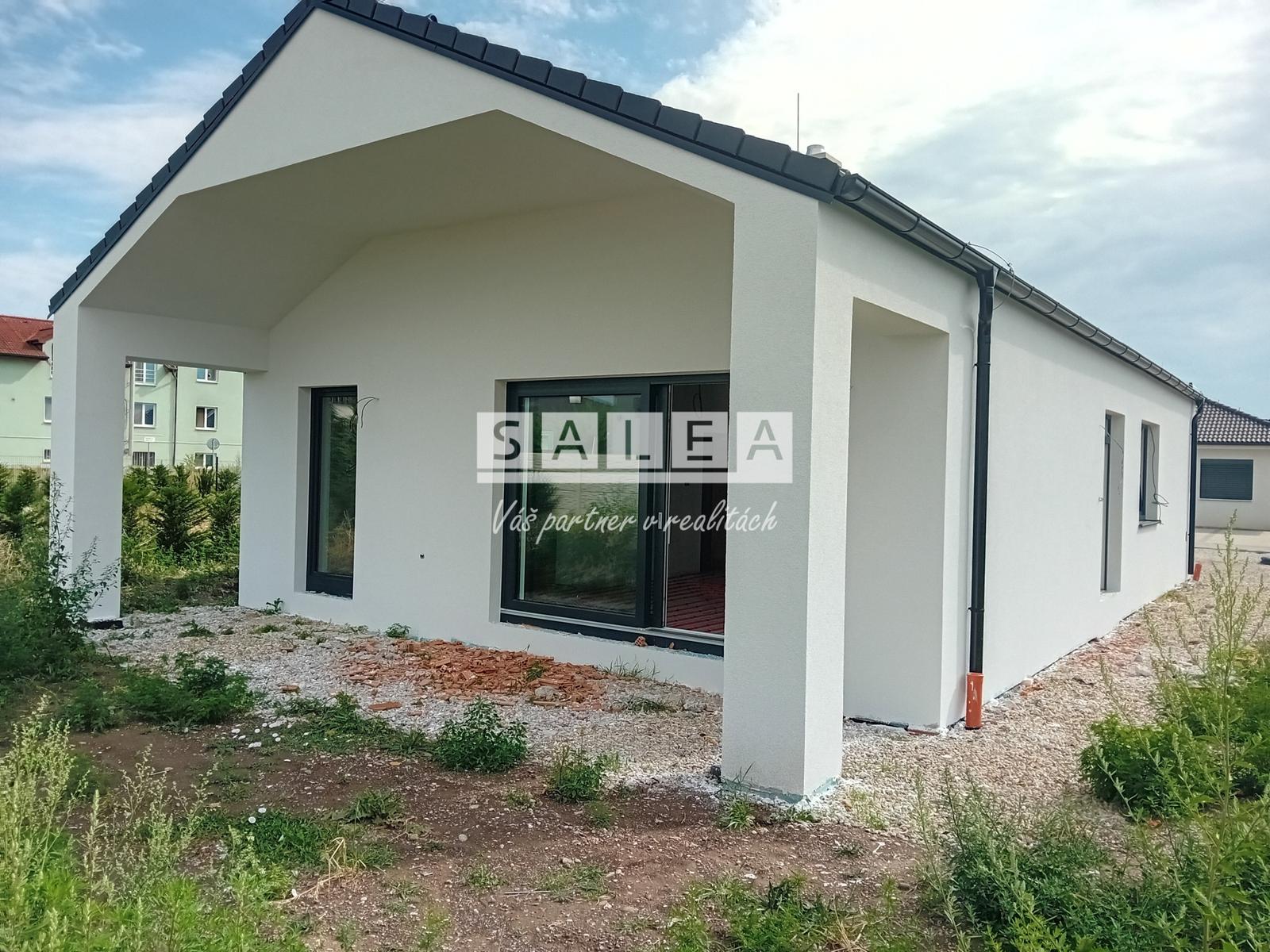 Skolaudovaný! 4 izbový rodinný dom, 495m2 Kapria ulica Senec