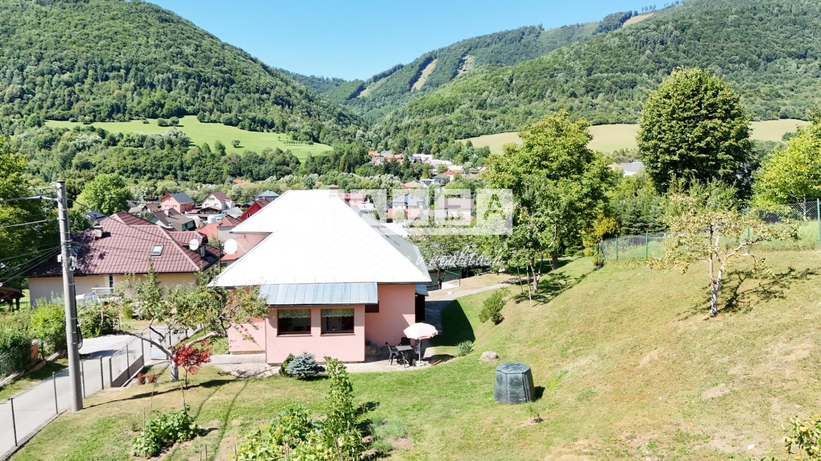 RODINNÝ DOM TERCHOVÁ - VYŠNÉ KAMENCE, POZEMOK 2398 m²