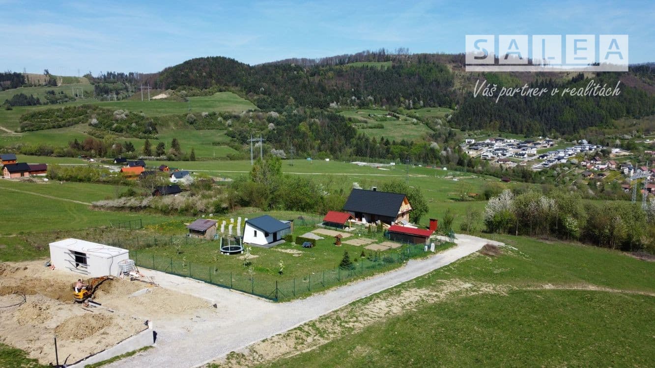KOTRČINÁ LÚČKA - POZEMOK + CHATKA, VÝMERA 1020 m2 – fotka 2