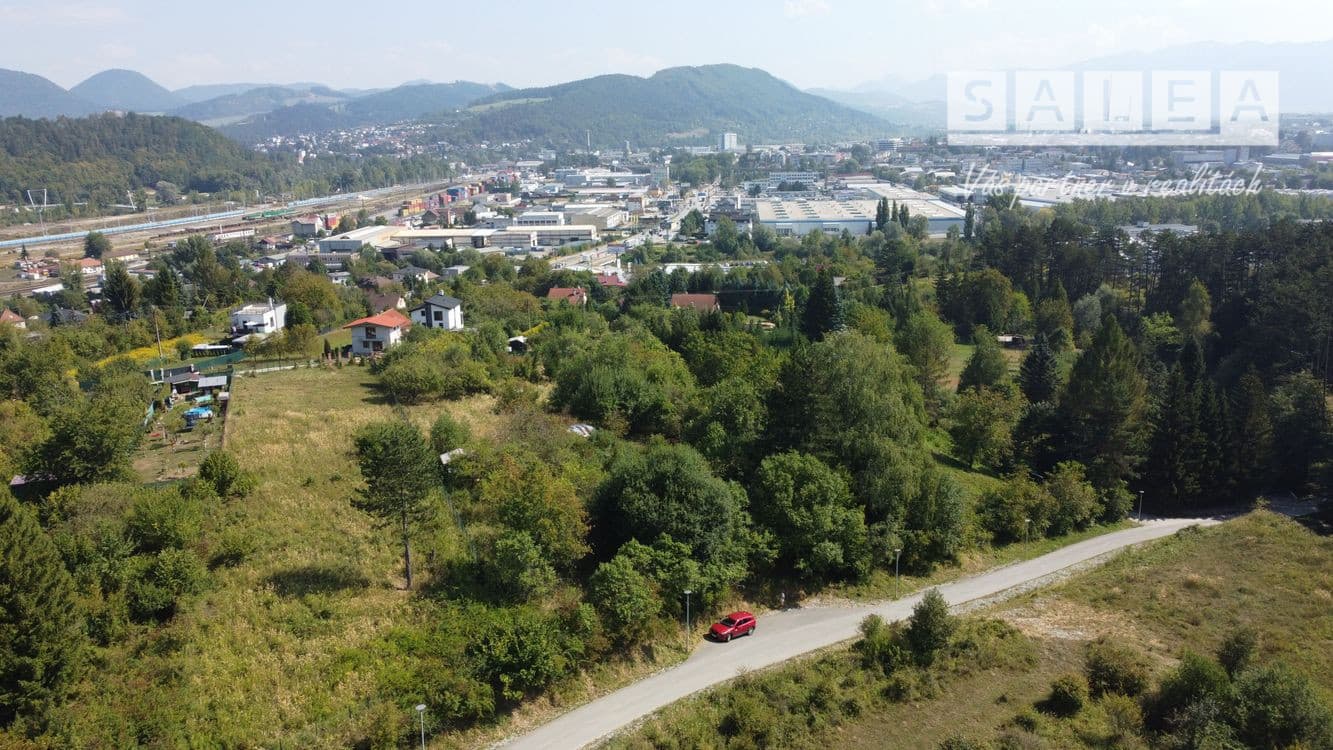 STRÁŽOV - POZEMOK O VÝMERE  1738m2 – fotka 2