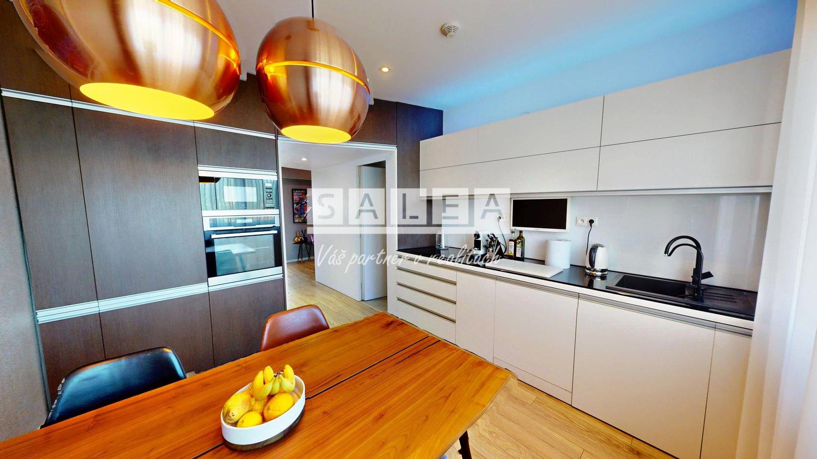 ŽILINA CENTRUM- EXKLUZÍVNY 3i BYT (107 m2) + GARÁŽ + POZEMOK