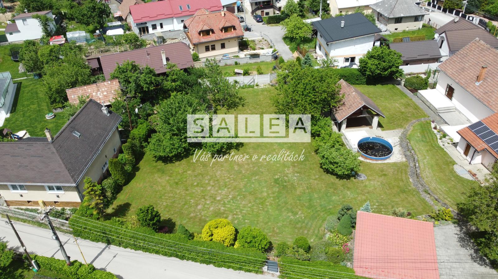 BELÁ - STAVEBNÝ POZEMOK VÝMERA 1039m2