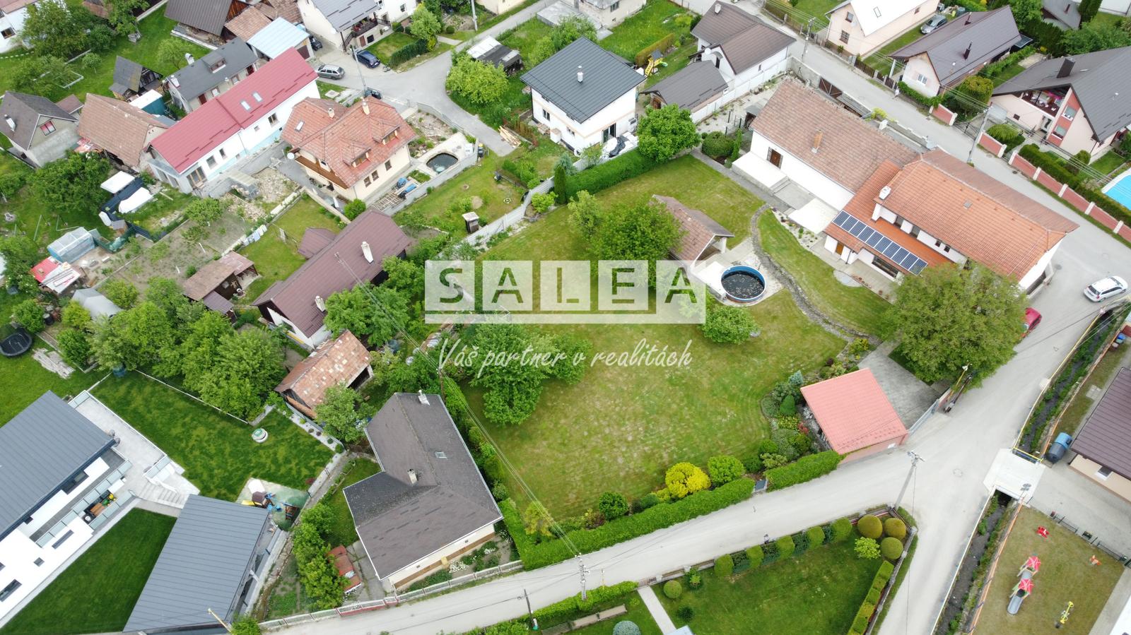BELÁ - STAVEBNÝ POZEMOK VÝMERA 1039m2 – fotka 2