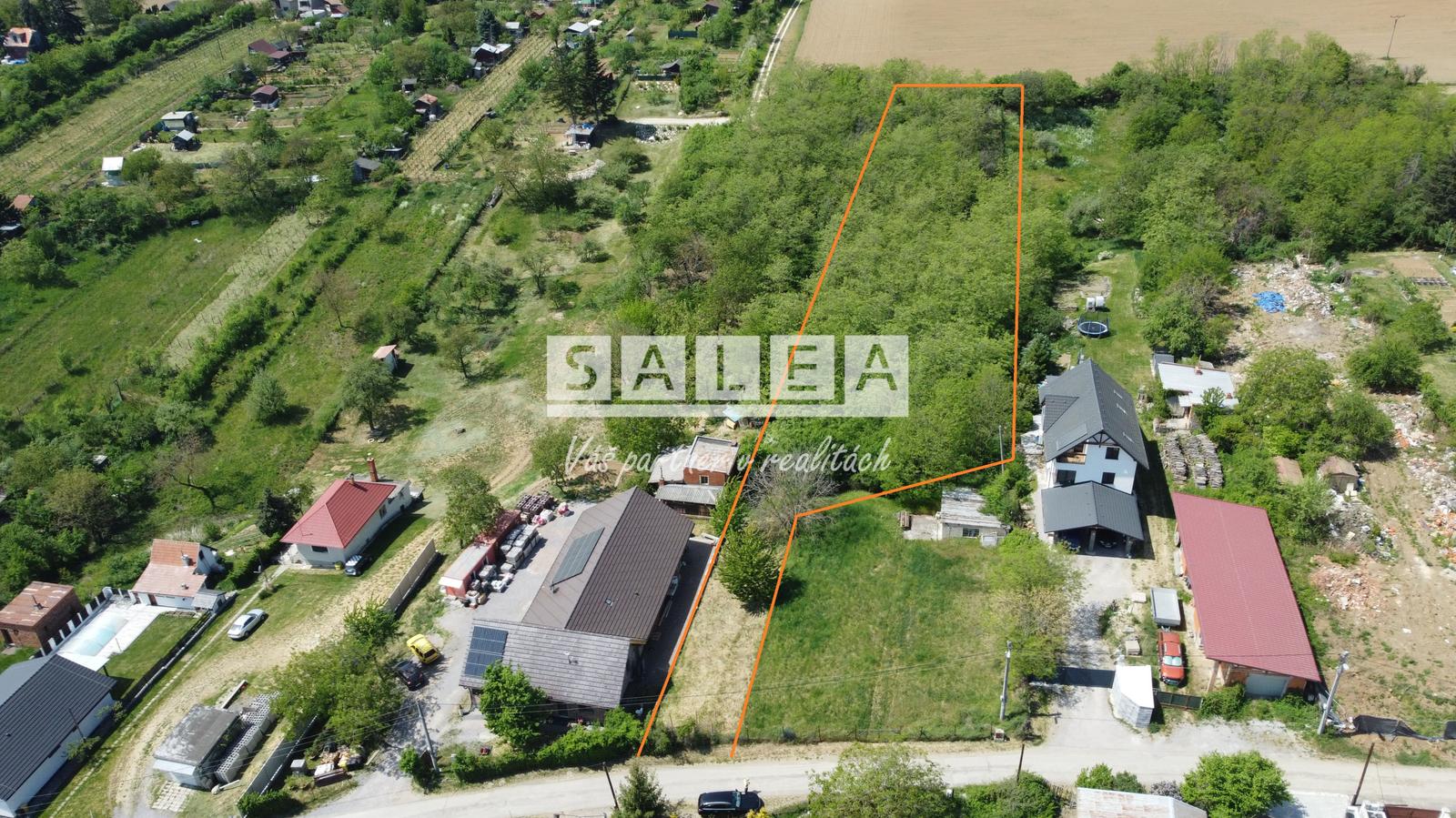 Pozemok 4704 m2 Zlaté Moravce s krásnym výhľadom EXKLUZÍVNE