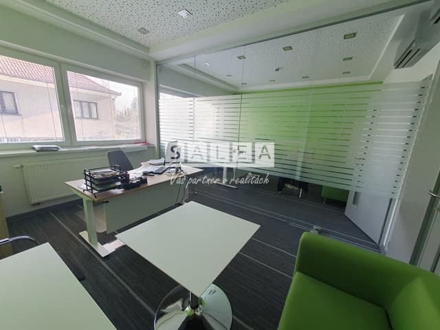 Moderné kancelárske priestory+3izb.byt, Piešťany, Ststaničná