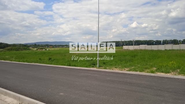 Pozemok pre výstavbu RD 730m2 Hrádok pri Piešťanoch