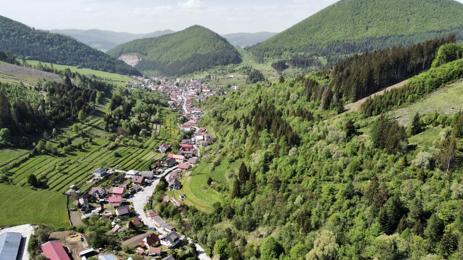 RK4 - NA PREDAJ - Pozemky Snežnica