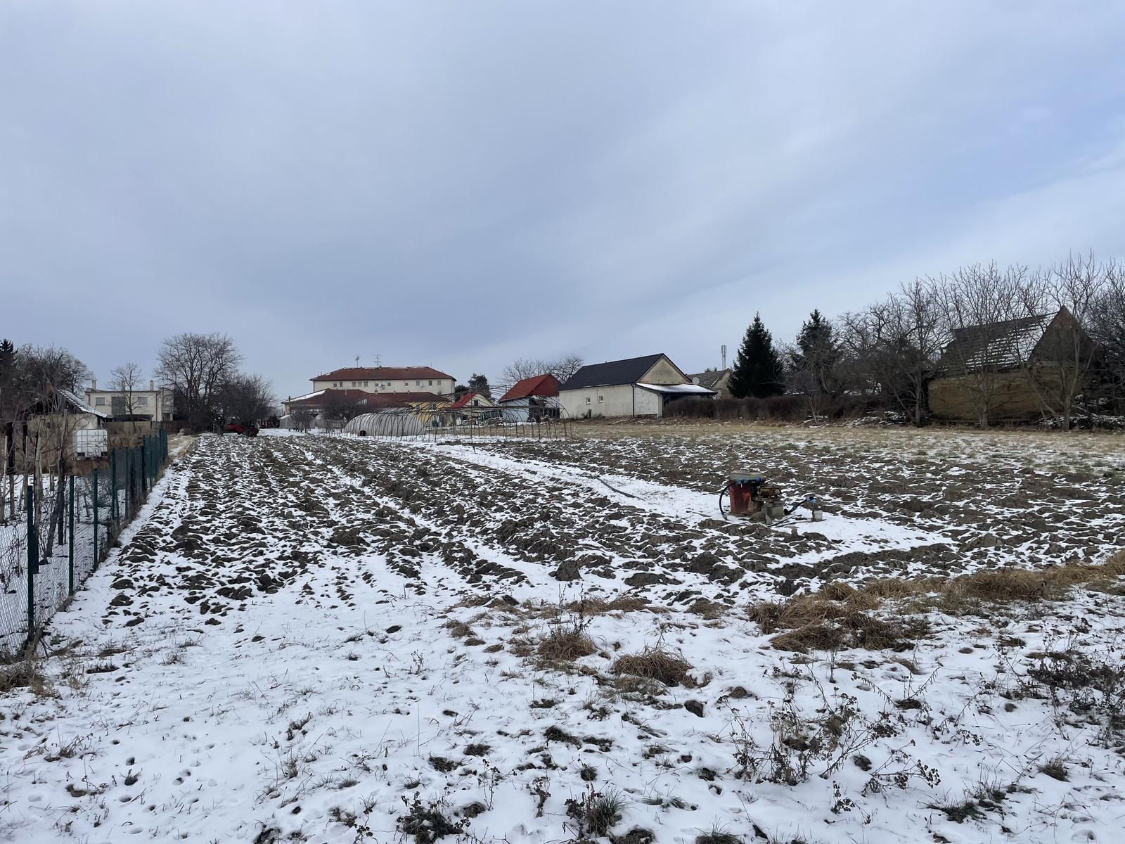 RK4 - NA PREDAJ - Stavebný pozemok na výstavbu rodinného domu - Žiharec - 700m2