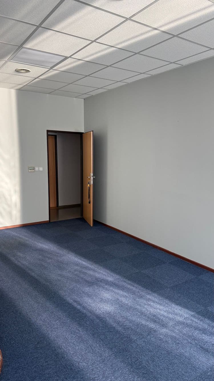 Kancelária 44 m2 ul. Mlynská, Centrum  Staré mesto – fotka 2