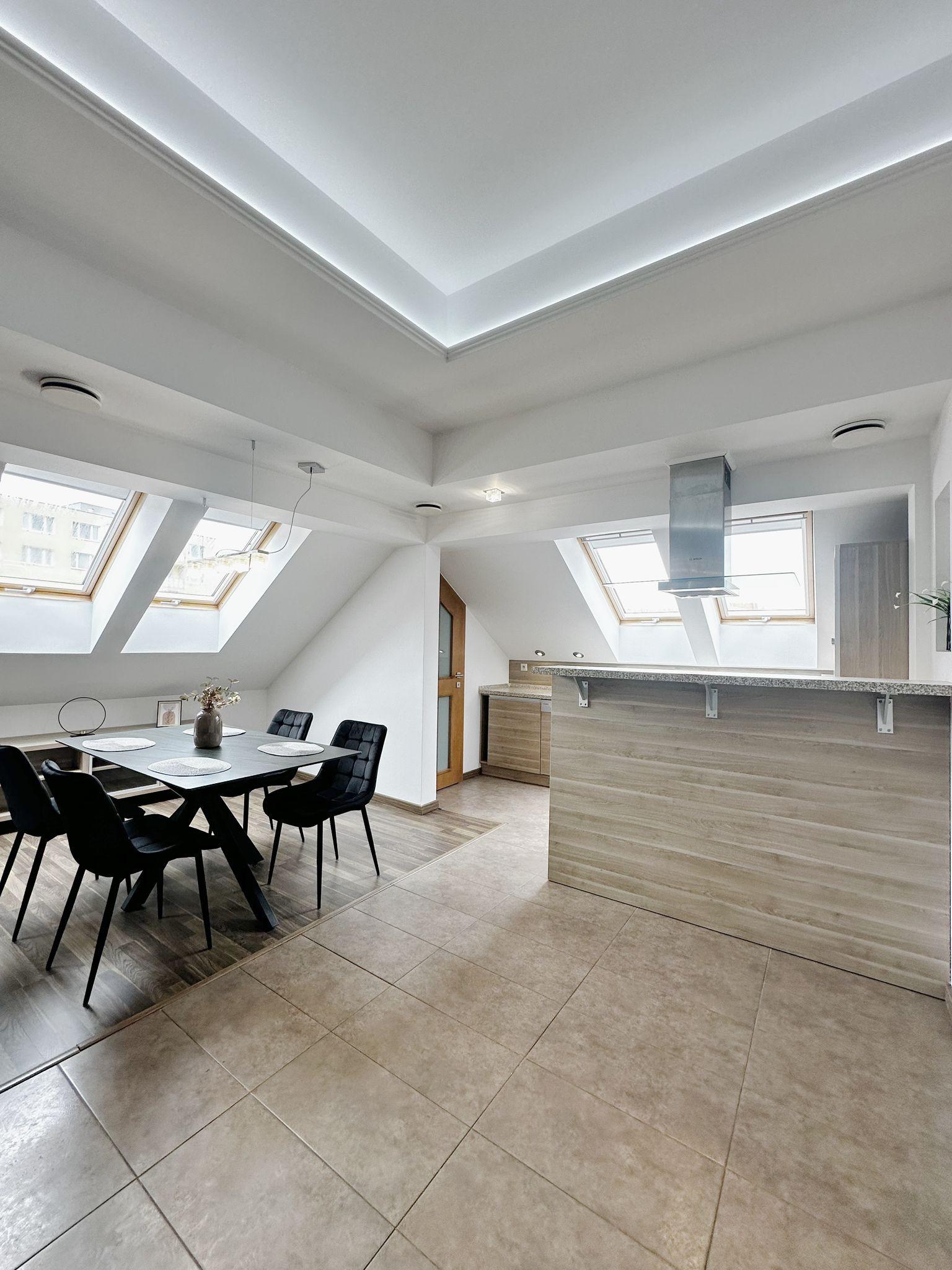 Priestranný 3 izb. byt  pri OC Aupark, Centrum + parkovanie – fotka 2