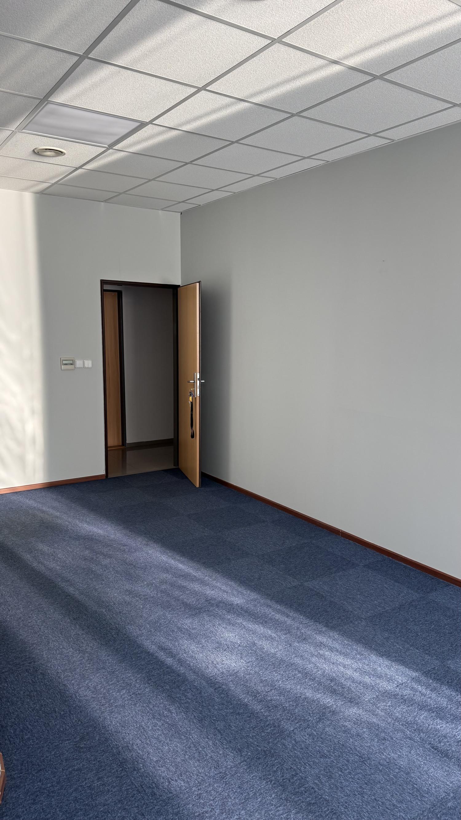 Na prenájom kancelársky priestor 44 m2 ul. Mlynská, Centrum, Staré Mesto Košice – fotka 2