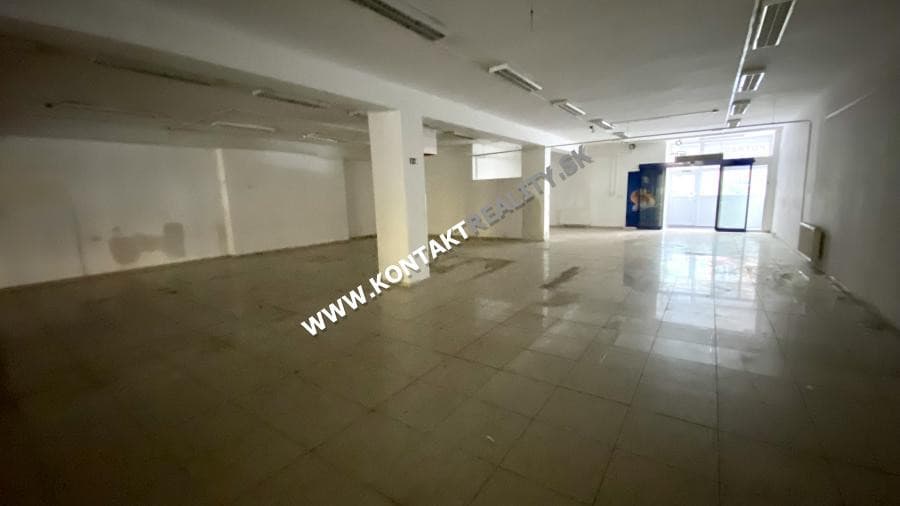 Obchodné priestory na prízemí, Trieda SNP, Západ, 389m2, čiast. rek., Košice II – fotka 2