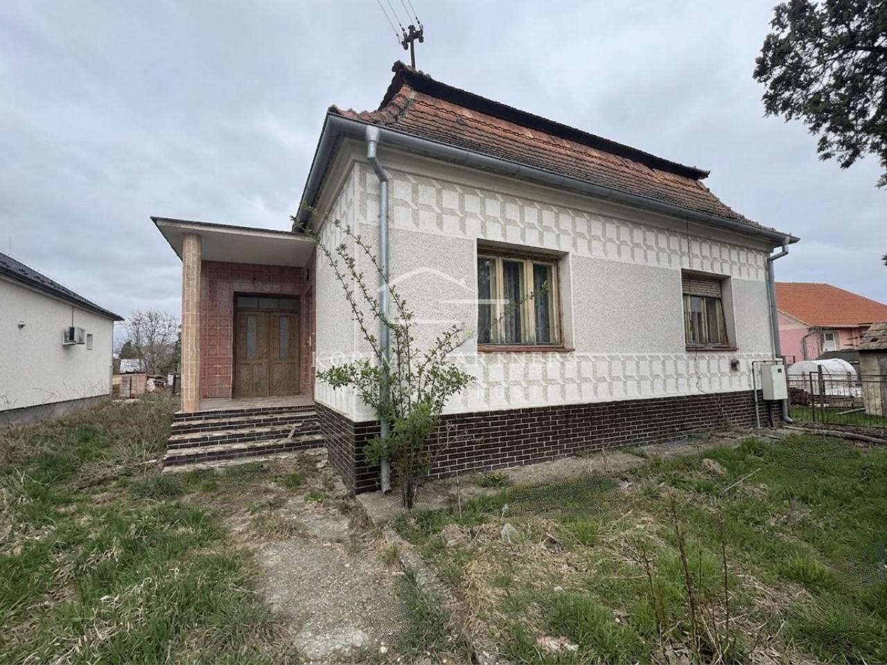 Rodinný dom na predaj, Okoličná na Ostrove – fotka 2