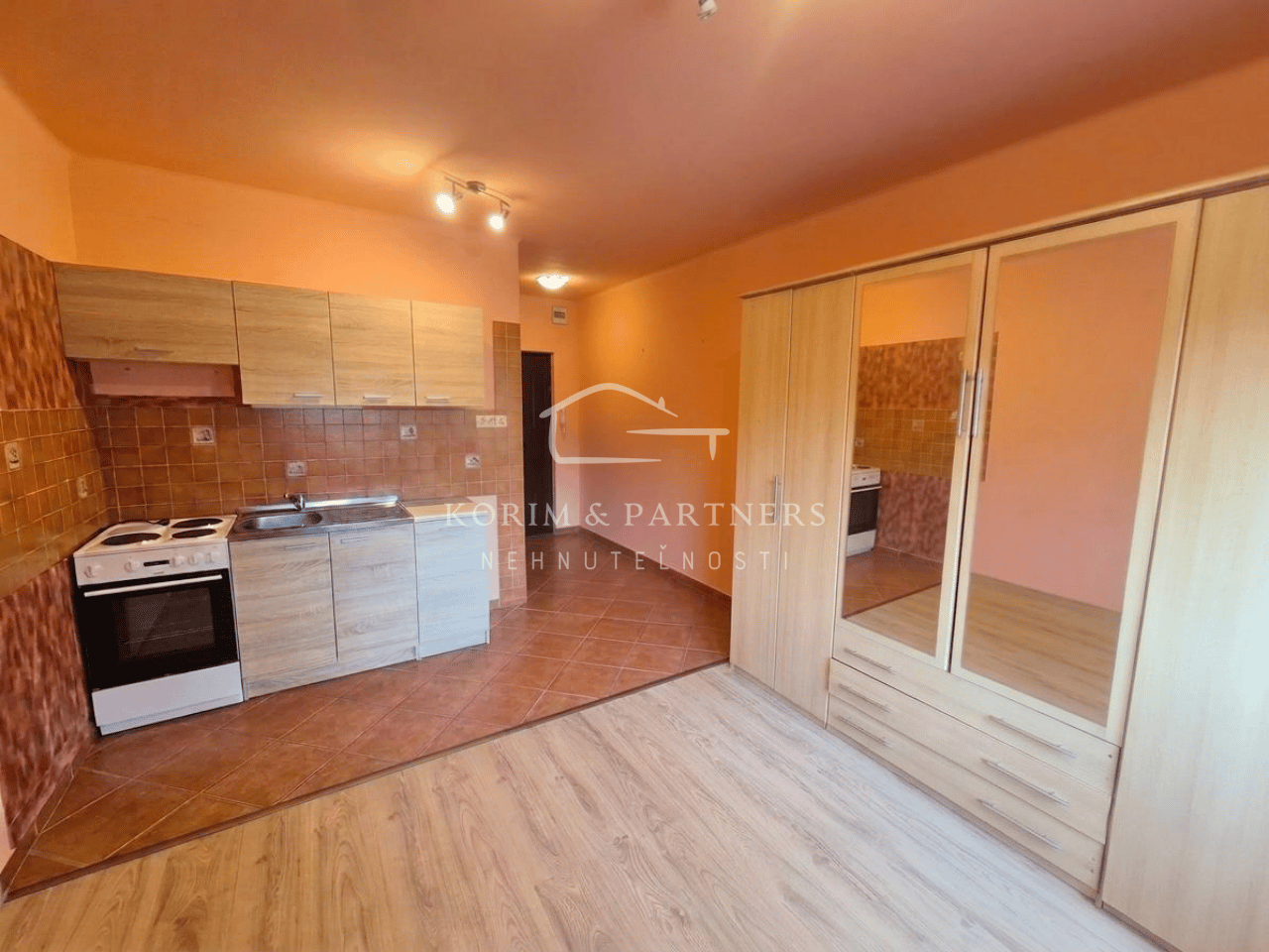 Rekonštruovaná garsónka 20 m² pri VII. sídlisku, Komárno